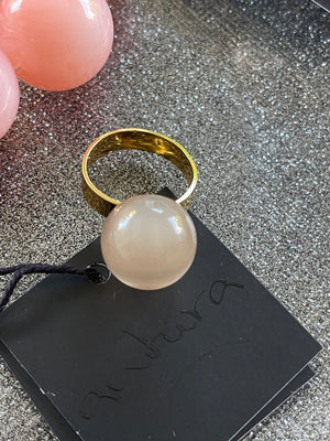 Globe ring by Antúra