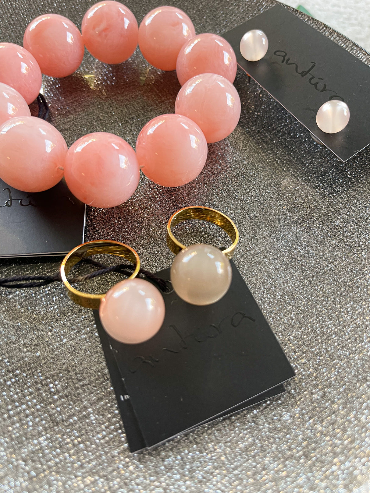 Globe ring by Antúra