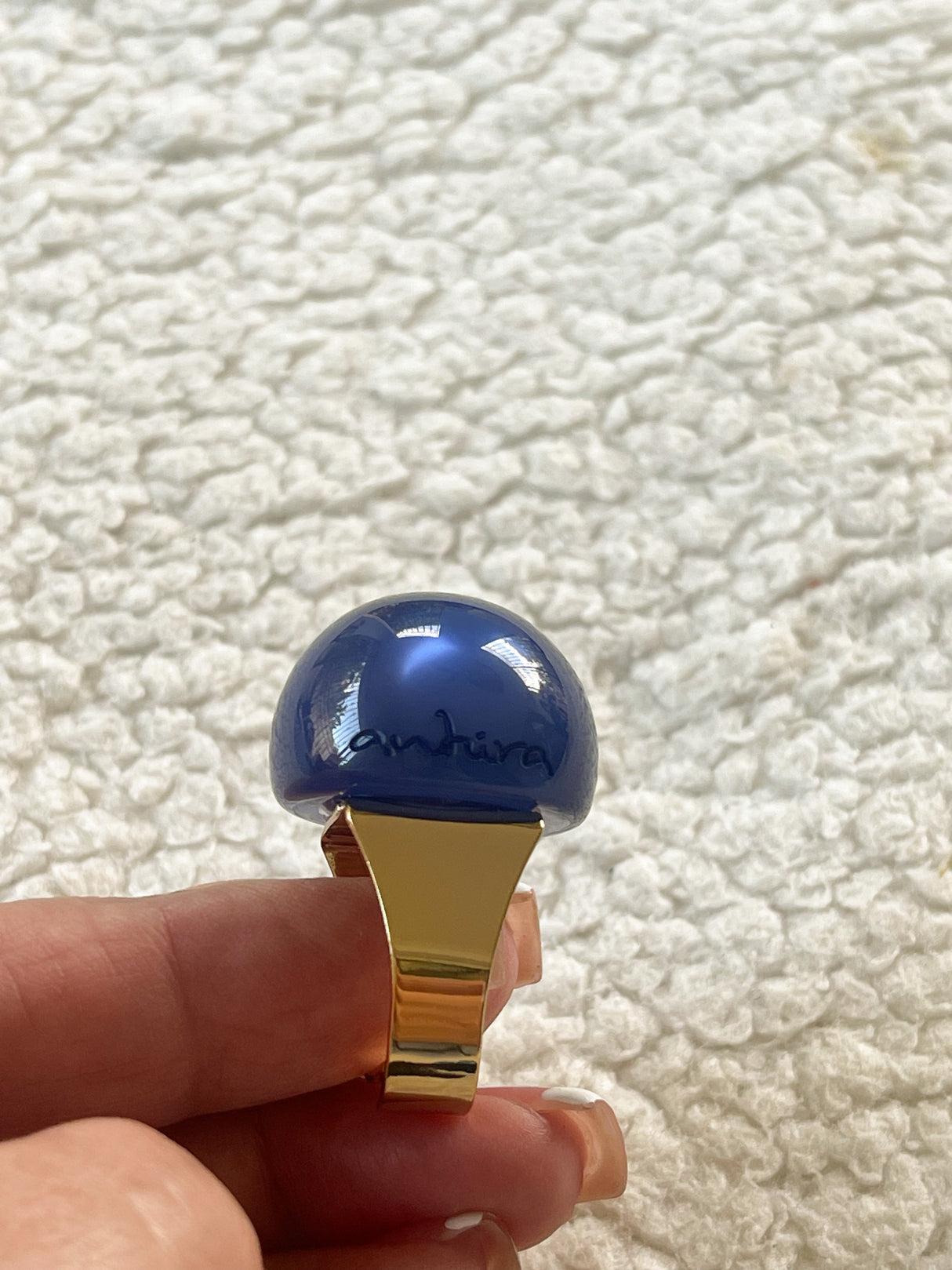 Globe ring by Antúra