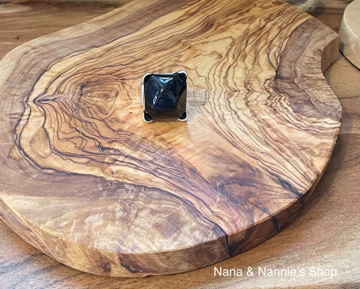 Tra-La-Ra stone ring