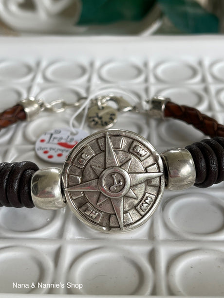 Tra-la-ra leather bracelet