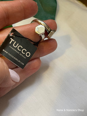 Tucco clove ring
