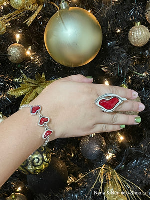 Tra-La-Ra ring Beso Collection