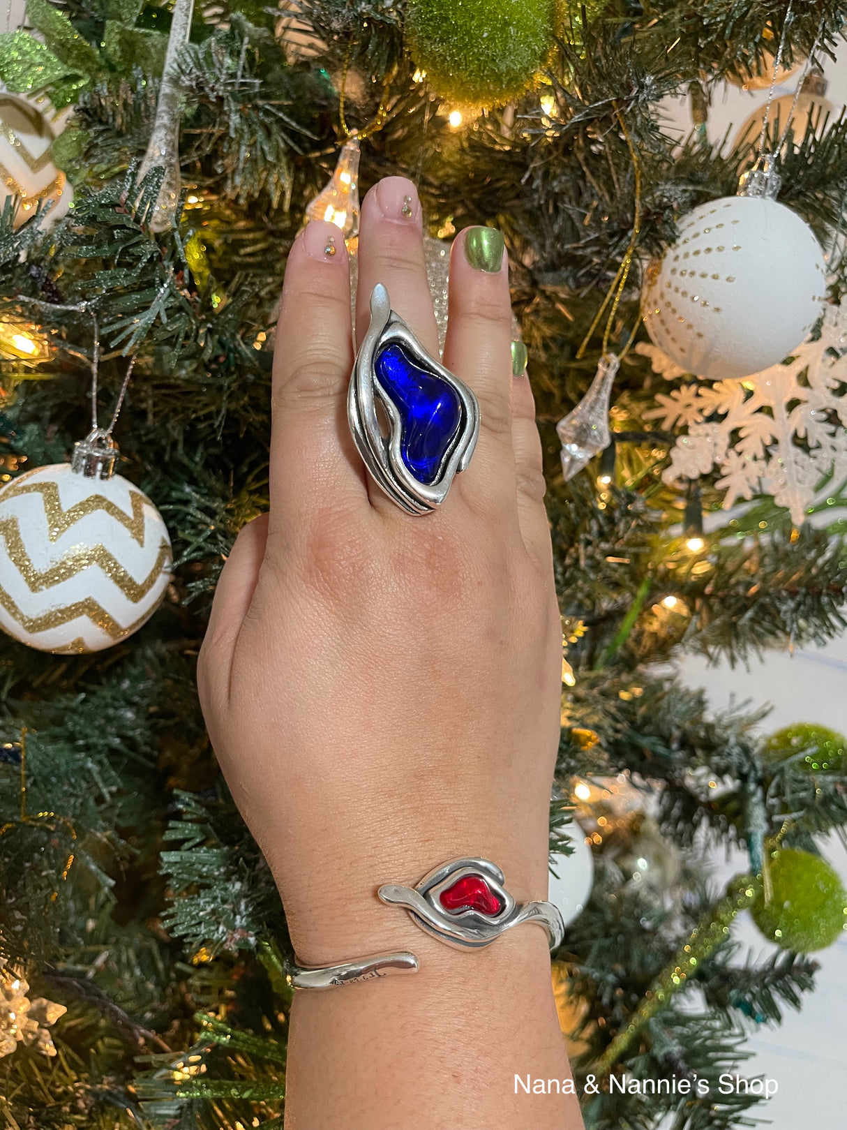 Tra-La-Ra ring Beso Collection