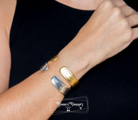 Tra-La-Ra bangle